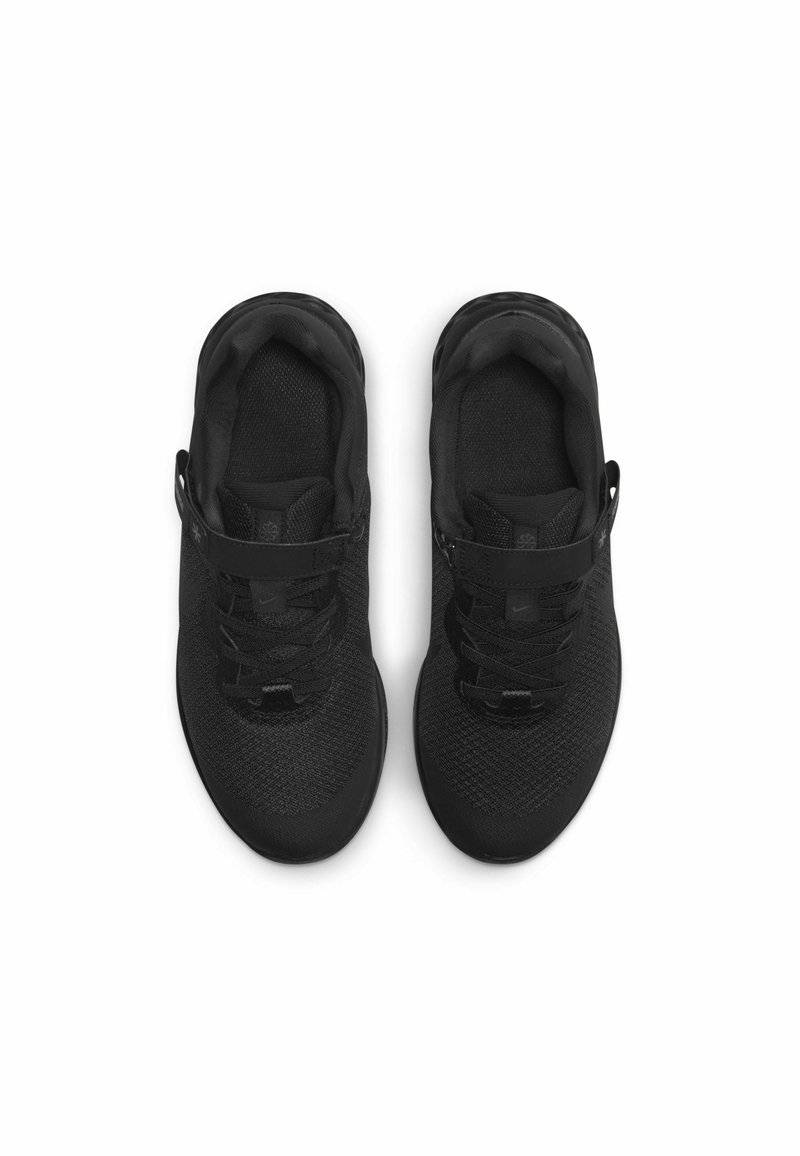 Nike Performance Nike Performance NIKE REVOLUTION 6 FLYEASE (GS - Neutral running shoes - black dark smoke grey black Kostenloser Versand