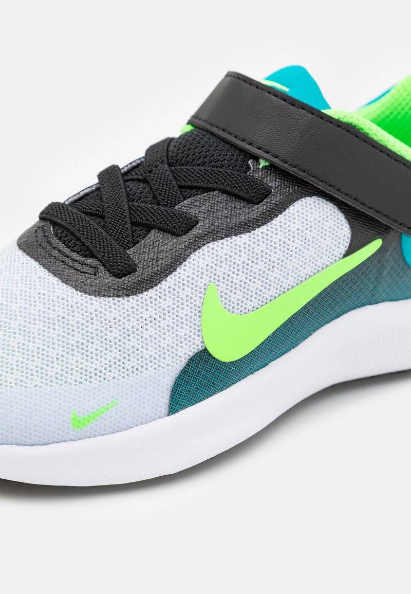 Nike Performance Nike Performance REVOLUTION 7 UNISEX - Competition running shoes Black Friday