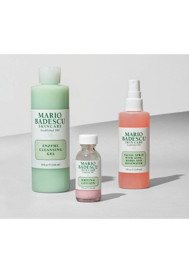 Mario Badescu Mario Badescu FACIAL SPRAY ALOE, HERBS & ROSEWATER - Setting spray & powder Bis zu 50% Rabatt