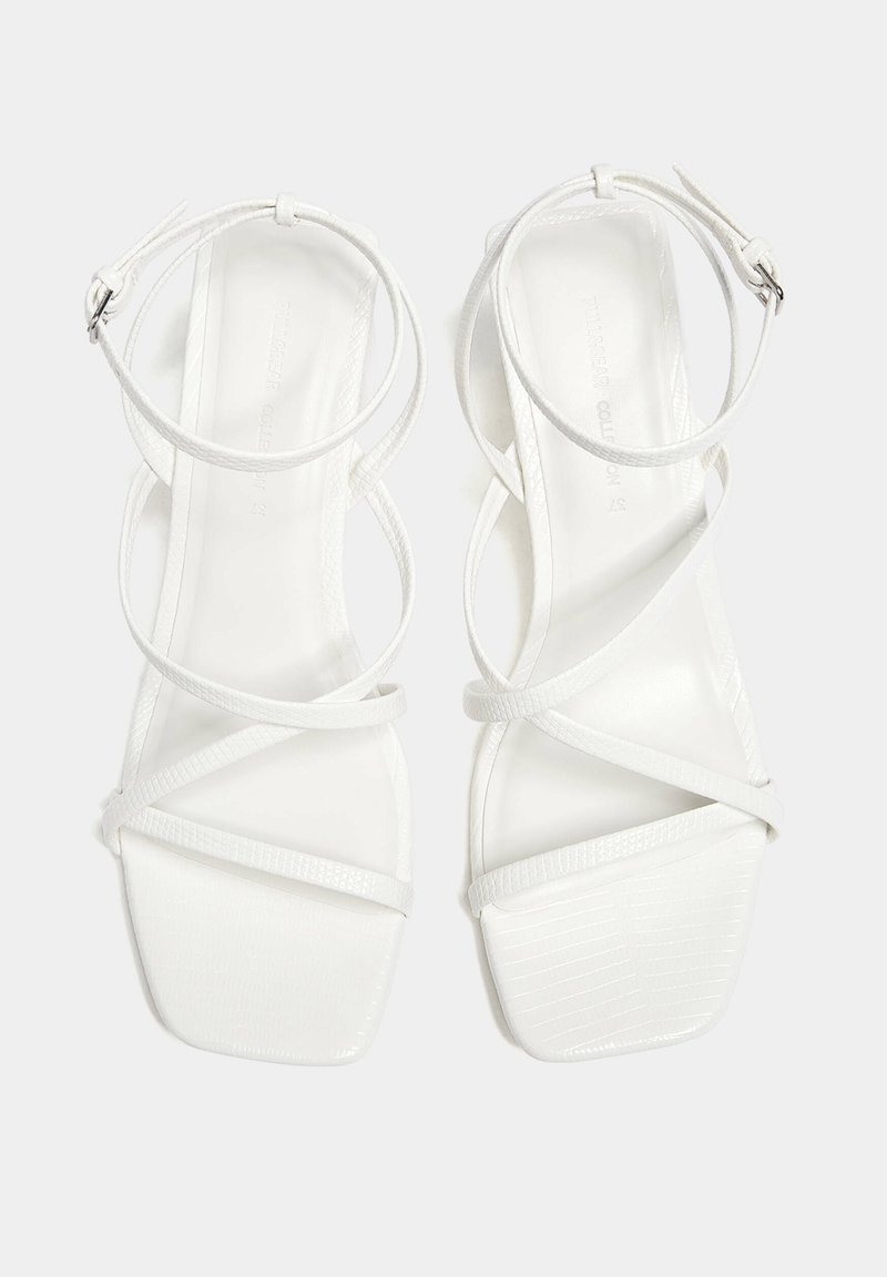 PULL&BEAR PULL&BEAR WITH CROSSOVER STRAPS - Sandals - white Tägliche Deals