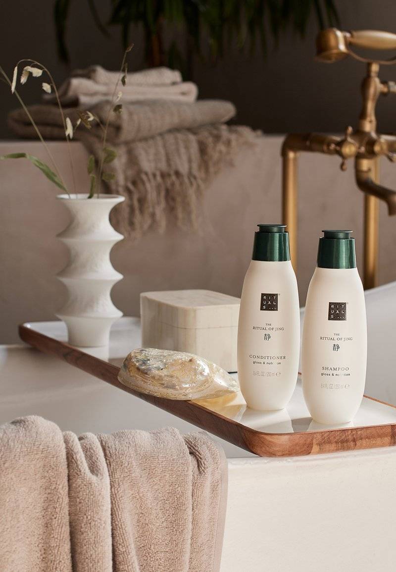 Rituals Rituals SHAMPOO THE RITUAL OF JING - SUBTLE FLORAL - JUJUBE & LOTUS - Shampoo Outlet