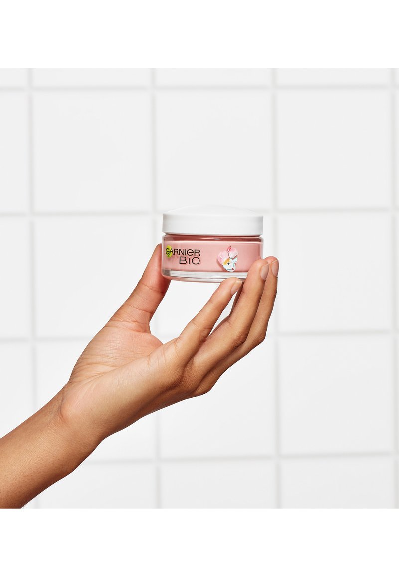 Garnier Garnier ORGANIC ROSY GLOW 3IN1 ROSÉ CREAM - Face cream Blitzverkäufe