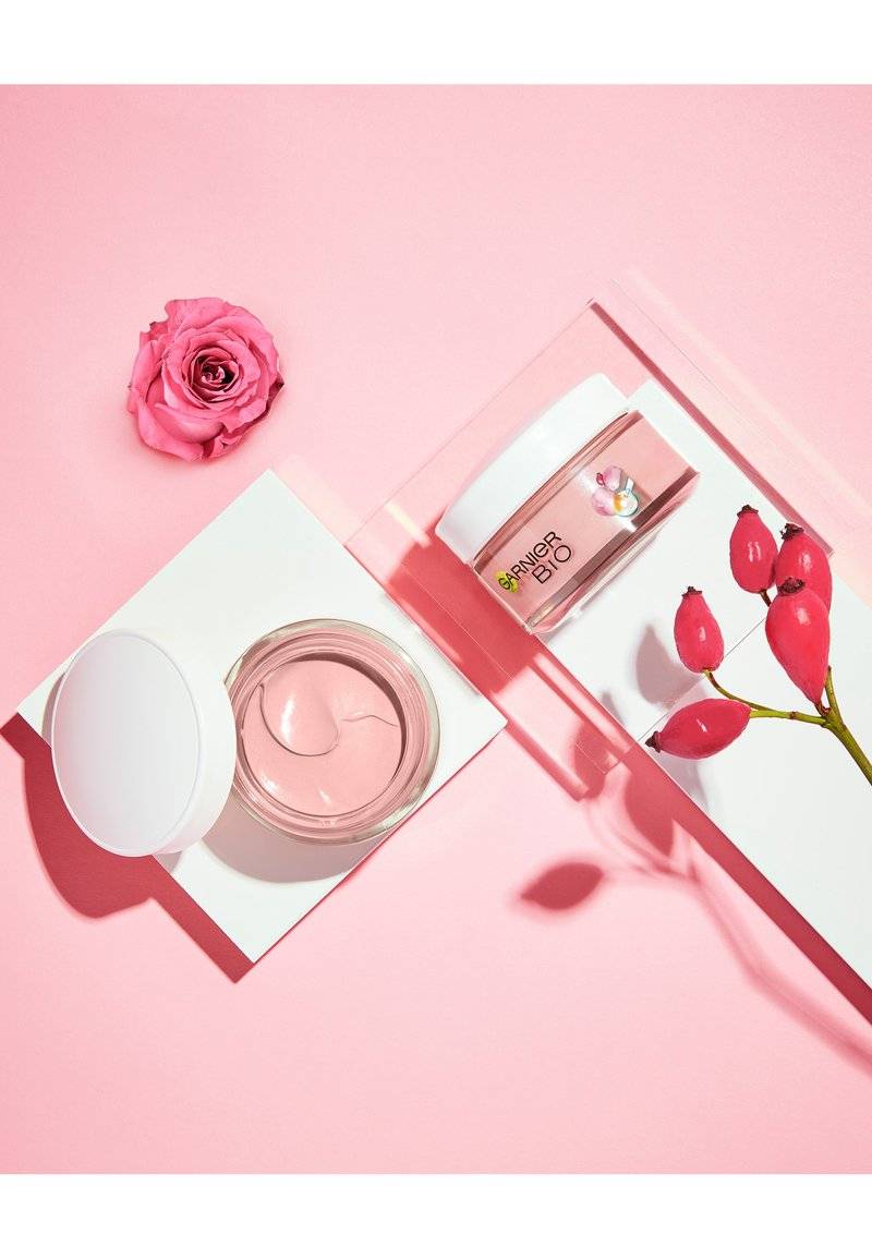 Garnier Garnier ORGANIC ROSY GLOW 3IN1 ROSÉ CREAM - Face cream Blitzverkäufe