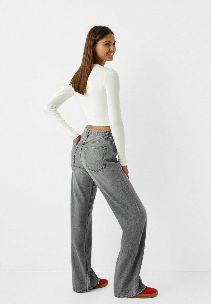 Bershka Bershka Flared Jeans - mottled dark grey Rabatt