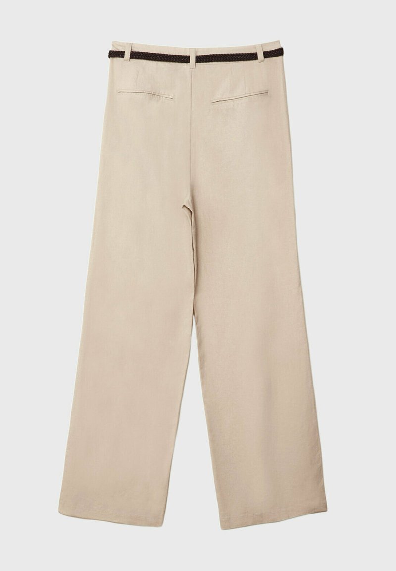 Stradivarius Stradivarius WITH BELT - Trousers - beige Günstig kaufen