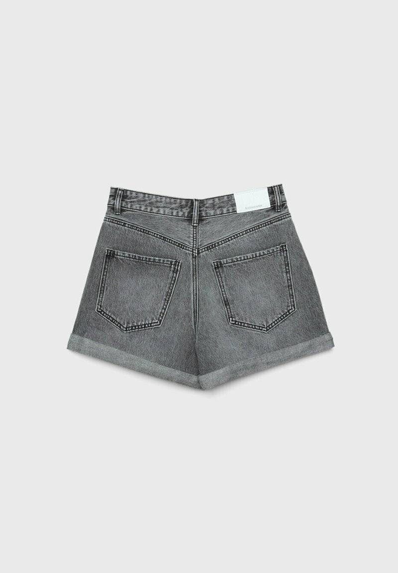 Stradivarius Stradivarius MOM - Denim shorts - grey denim Weihnachtsangebot