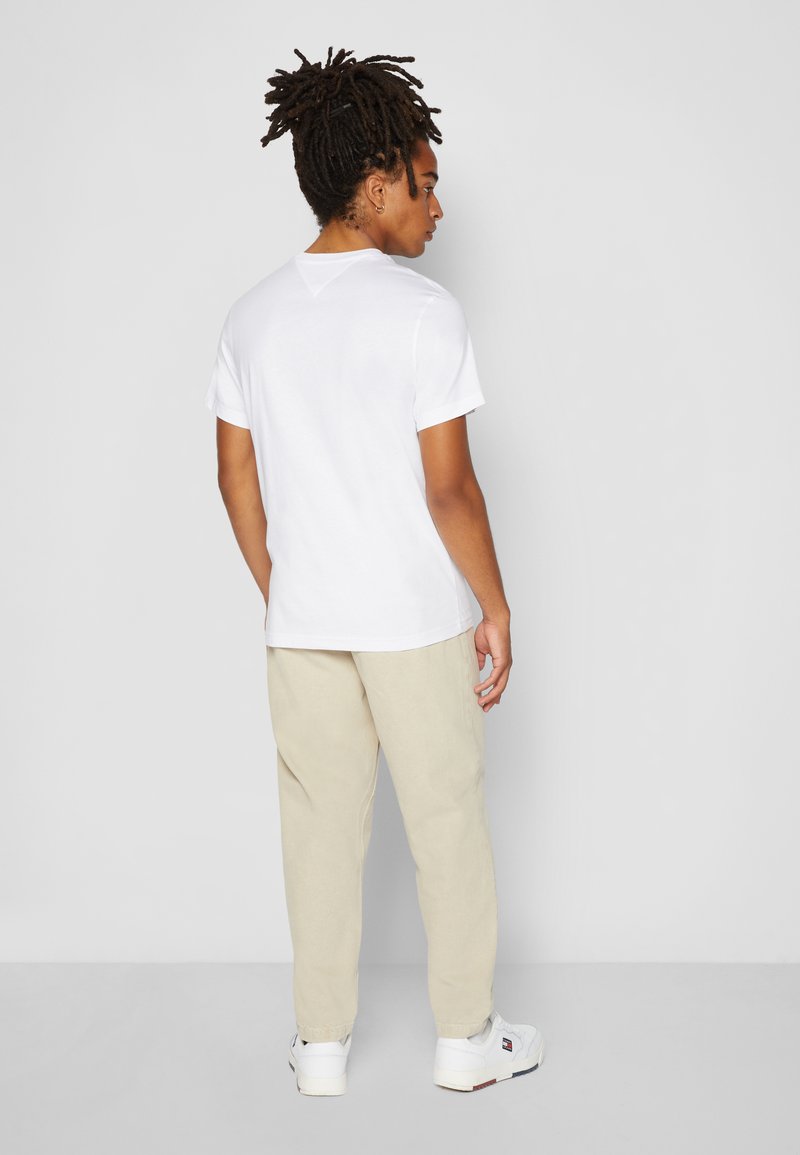 Tommy Jeans Tommy Jeans SLIM TEE - Basic T-shirt - classic white Exklusive Angebote