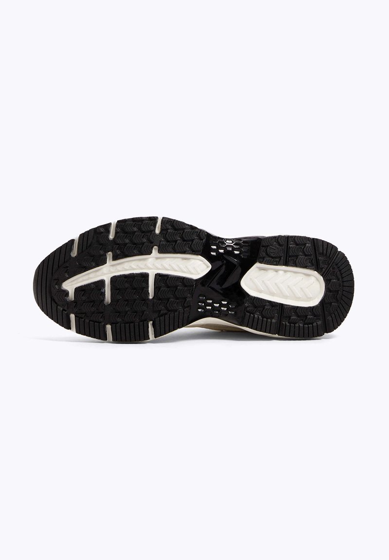 OYSHO OYSHO RETRO RUNNING - Training shoe - white VIP-Rabatte