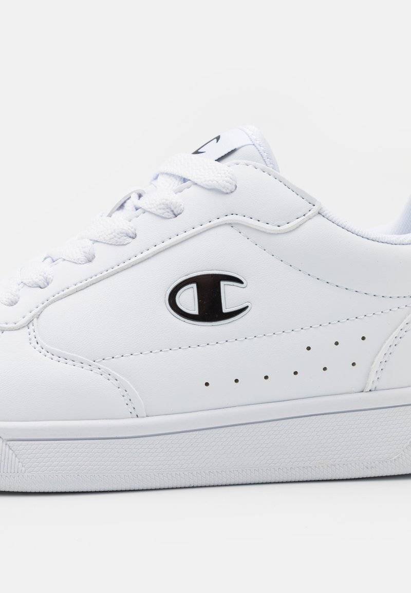 Champion Champion NEW COURT UNISEX - Training shoe - white Bis zu 60% Rabatt