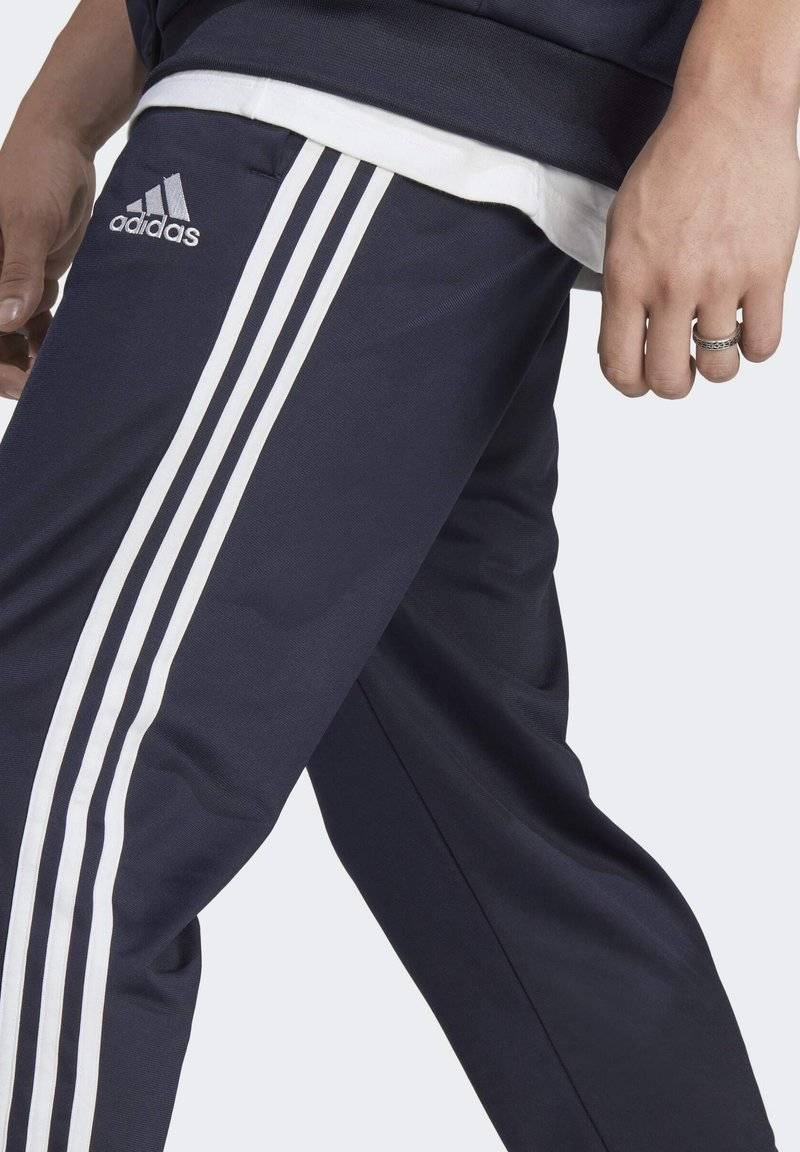 adidas Sportswear adidas Sportswear BASIC 3-STRIPES TRICOT TRACK SUIT - Tracksuit Bis zu 65% Rabatt