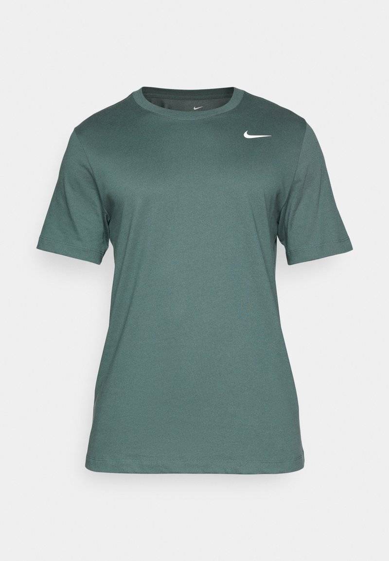 Nike Performance Nike Performance TEE CREW SOLID - Sports T-shirt - vintage green Discount Store für neue Produkte