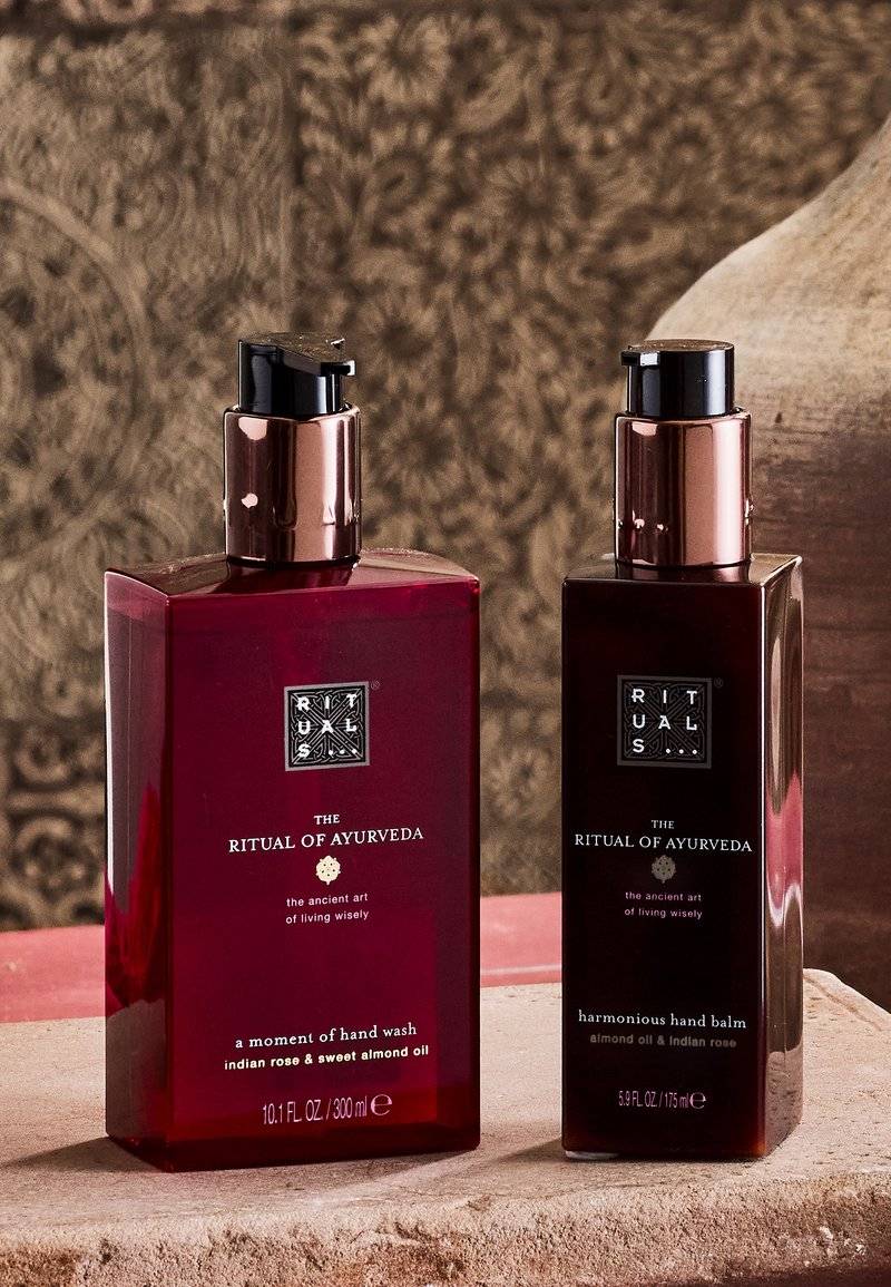 Rituals Rituals HAND WASH THE RITUAL OF AYURVEDA - SWEET & NUTTY - SWEET ALMOND & INDIAN ROSE - Liquid soap Rabatte dieses Monats