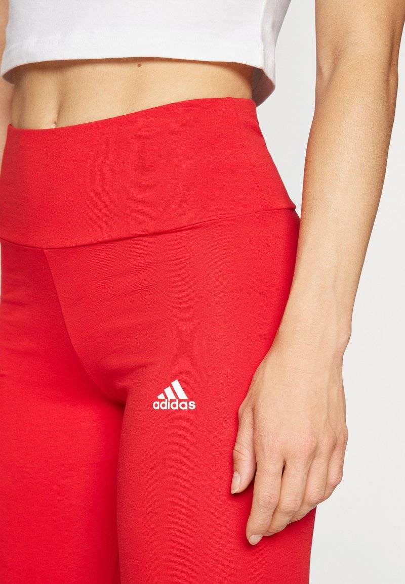 adidas Sportswear adidas Sportswear ESSENTIALS HIGH-WAISTED - Leggings - better scarlet Fabrikpreis