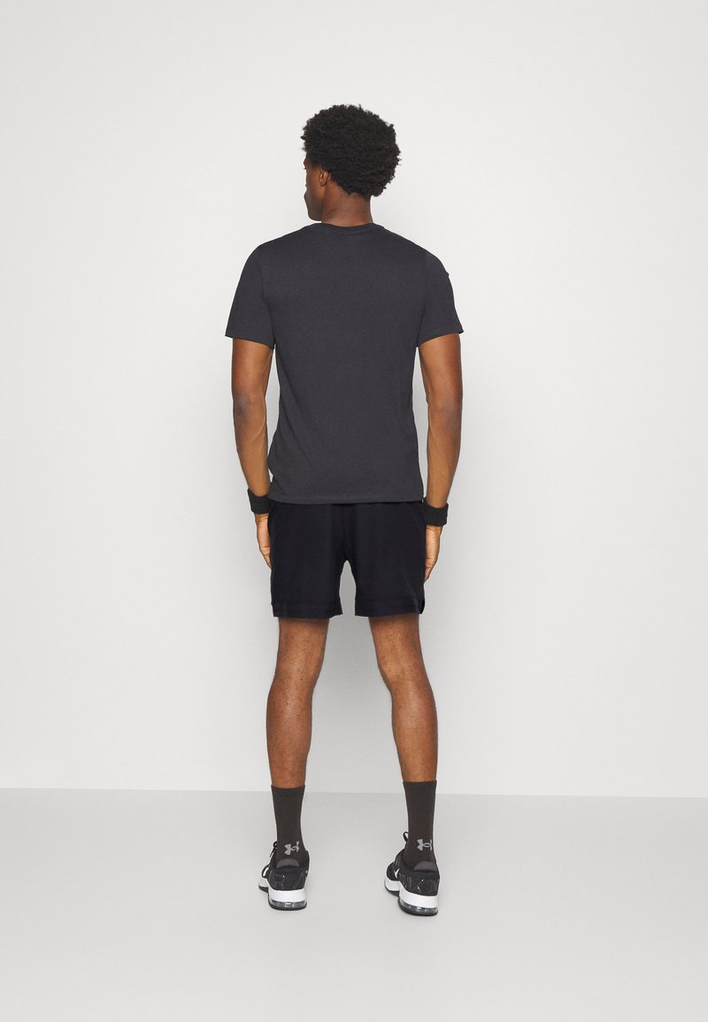 Under Armour Under Armour VANISH SHORTS - Sports shorts Black Friday
