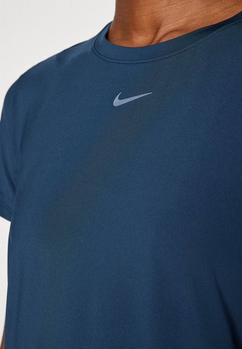 Nike Performance Nike Performance ONE CLASSIC TOP - Sports T-shirt Muttertagsangebot