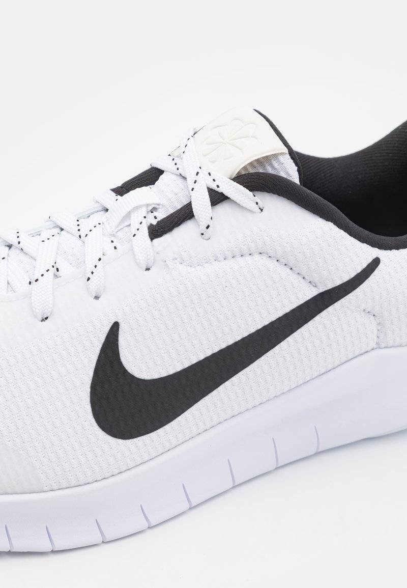 Nike Performance Nike Performance FLEX EXPERIENCE RN 12 - Competition running shoes Lagerräumung