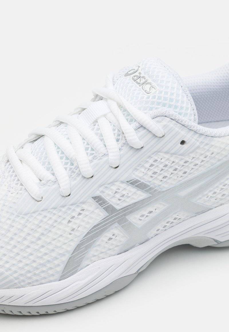 ASICS ASICS GEL-GAME 9 - Multicourt tennis shoes Letzte 3 Tage