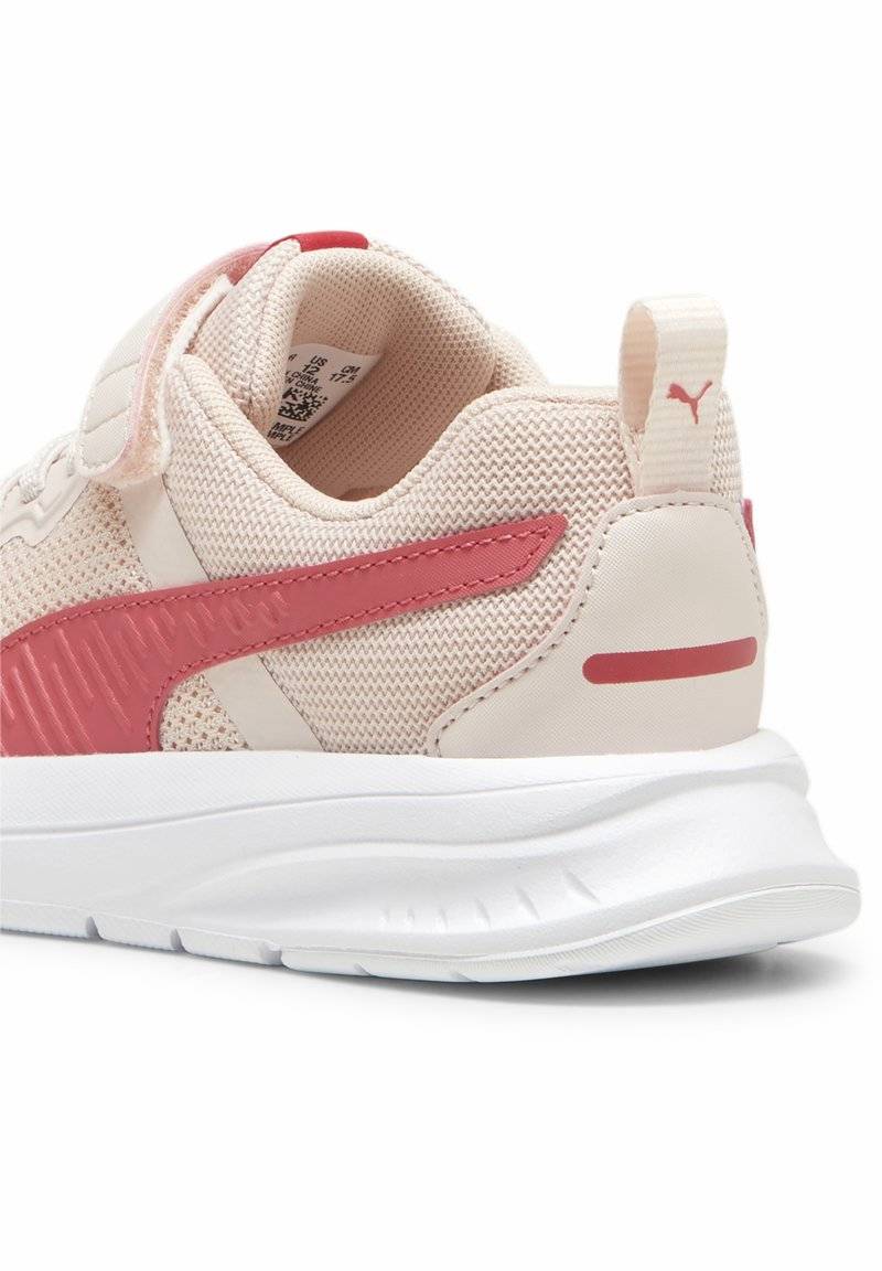 Puma Puma EVOLVE - Stability running shoes - island pink white tart cherry Neueste Stile