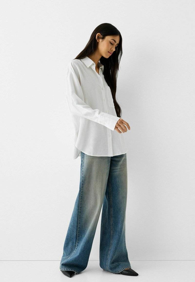Bershka Bershka OVERSIZE - Button-down blouse - white Black Friday
