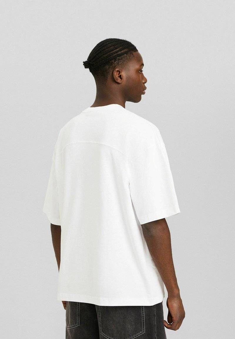 Bershka Bershka SHORT SLEEVE - Basic T-shirt - white Weihnachtsangebot