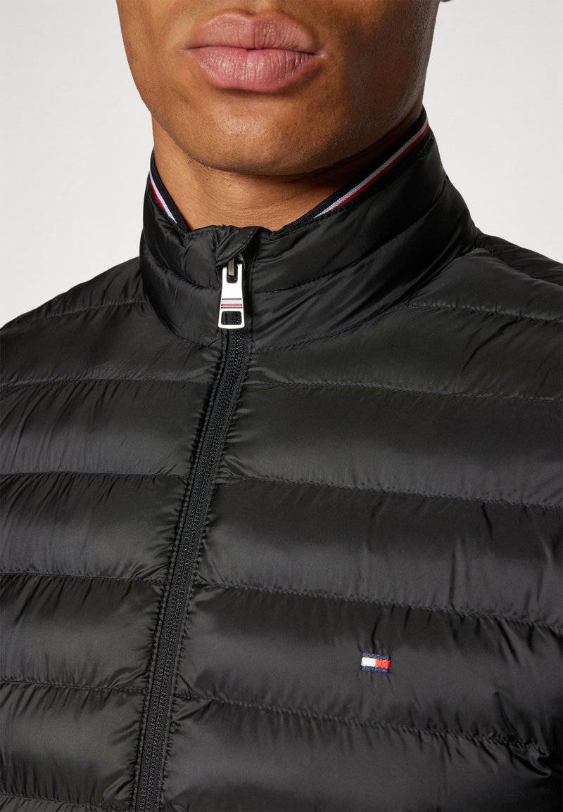 Tommy Hilfiger Tommy Hilfiger PACKABLE - Light jacket - black Lagerräumung