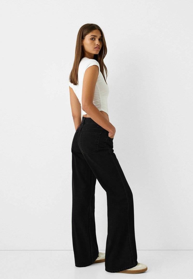 Bershka Bershka Flared Jeans - black Heißer Verkauf