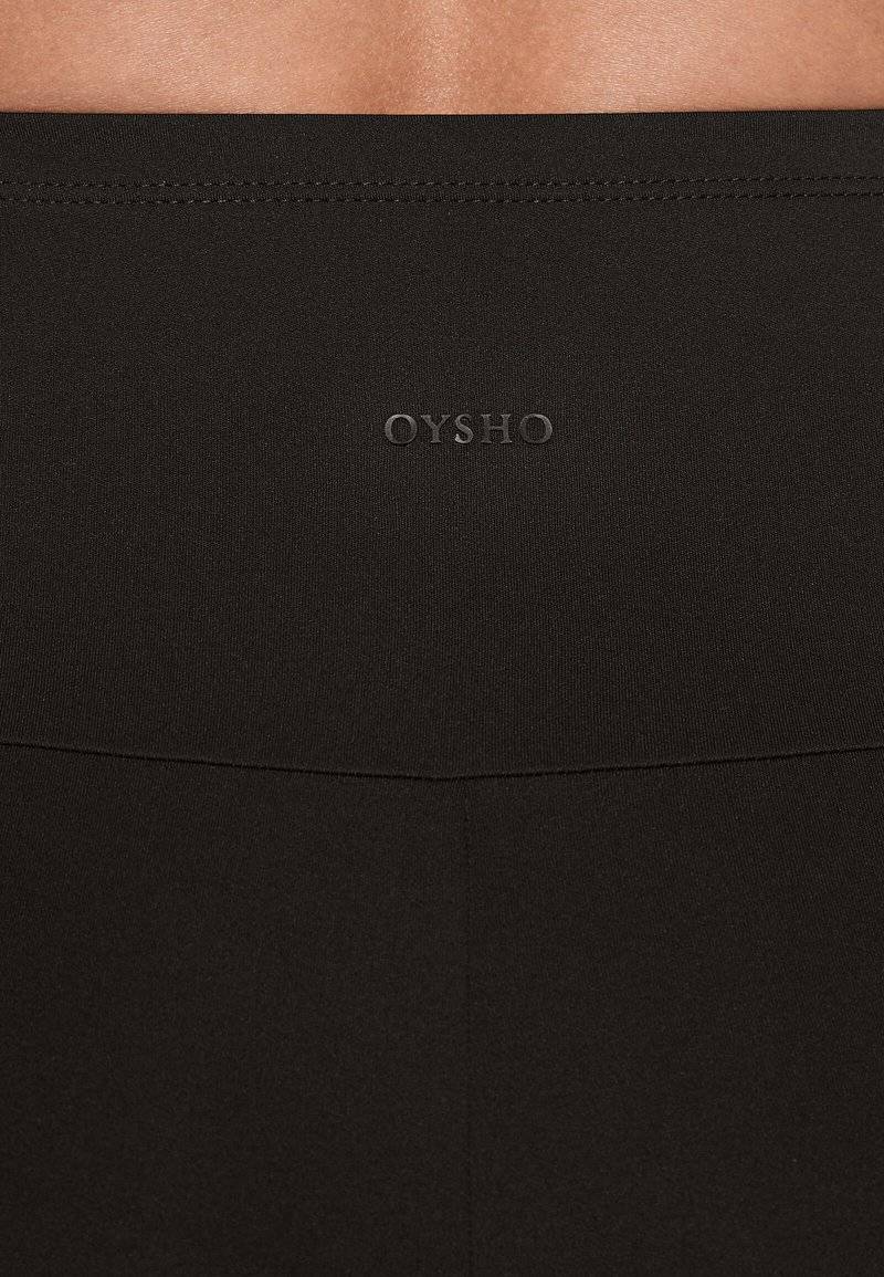 OYSHO OYSHO COMFORTLUX MATERNITY STRAIGHT-LEG - Trousers - black Bis zu 60% Rabatt