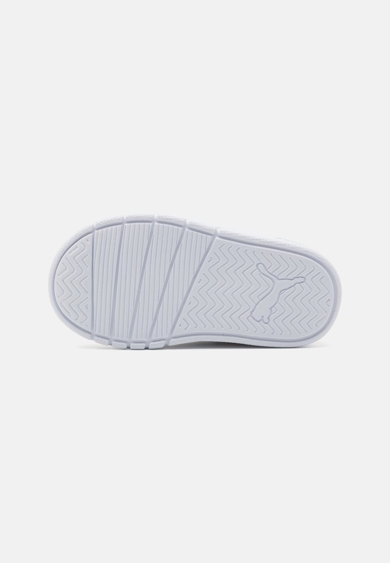 Puma Puma COURTFLEX V3 UNISEX - Walking trainers Nur für heute