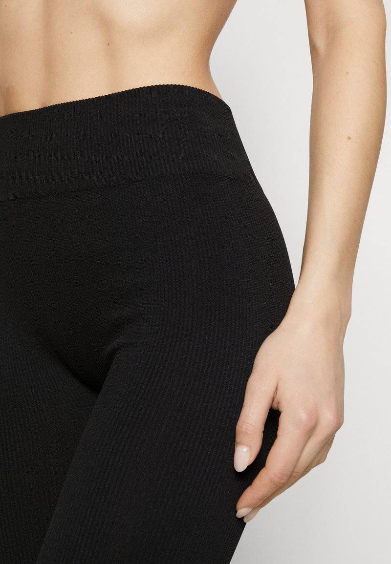 ONLY Play ONLY Play ONPJAIA LIFE HW SEAM NOOS - Shorts - black Vierteljährliche Förderung