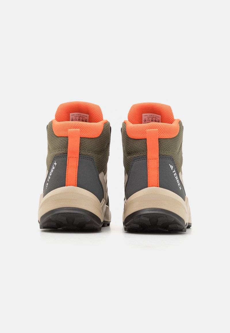 Adidas Terrex Adidas Terrex TERREX AX4R MID HIKING - Hiking shoes Nur noch ein Tag übrig