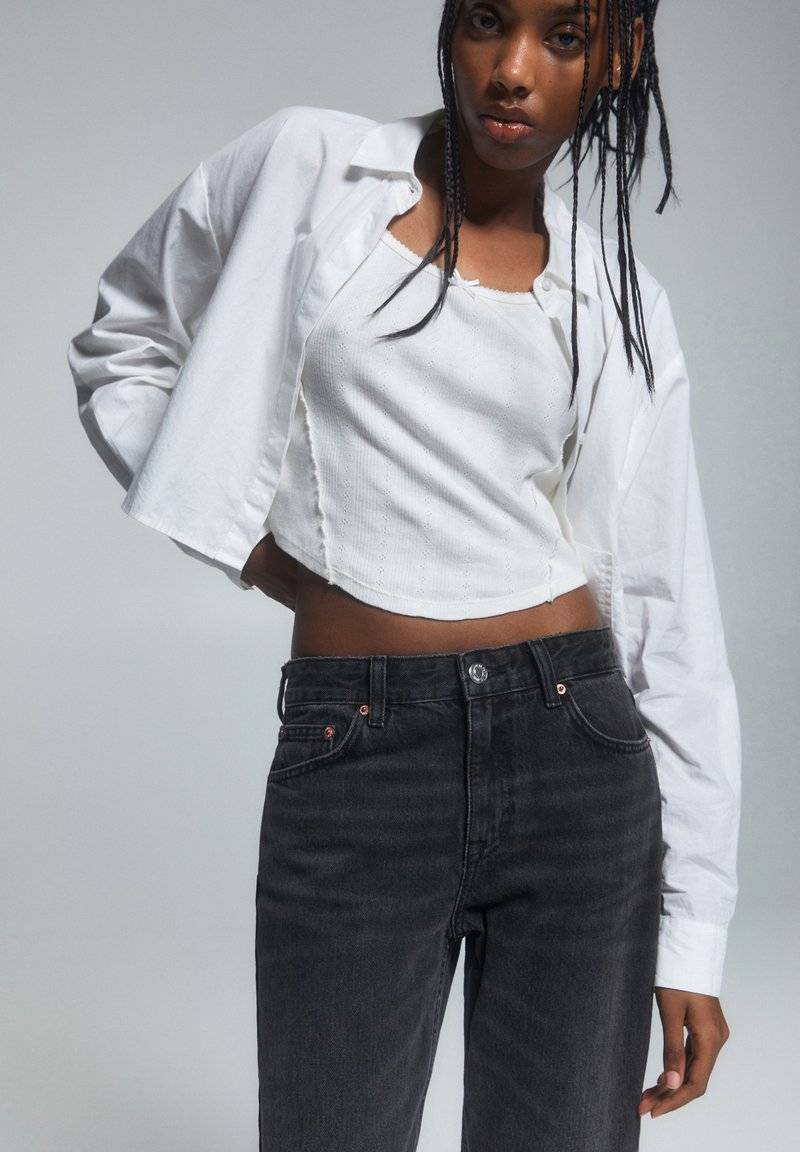 PULL&BEAR PULL&BEAR MID-WAIST - Straight leg jeans - black VIP-Rabatte