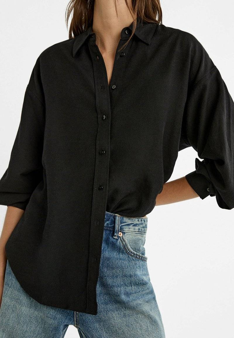 Stradivarius Stradivarius RUSTIKALES DAILY - Button-down blouse - black Kostenlose Rückgabe