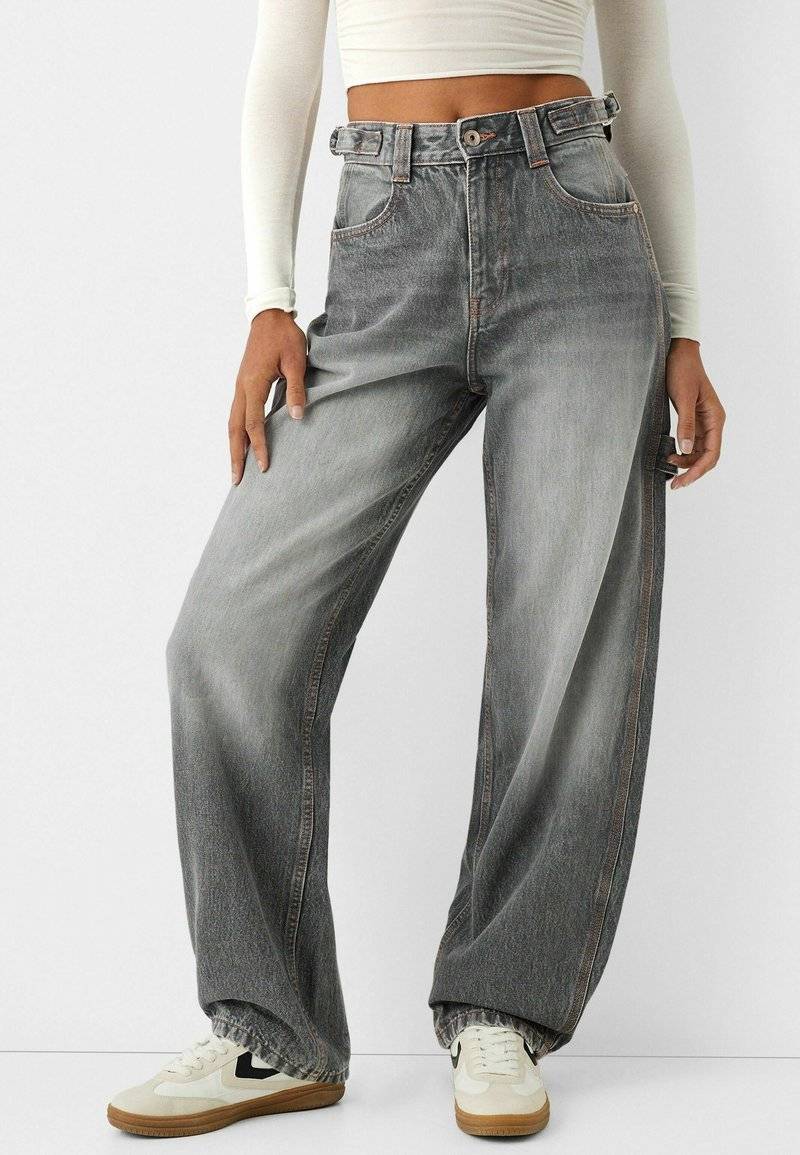 Bershka Bershka WIDE BALLOON CARPENTER - Relaxed fit jeans - grey