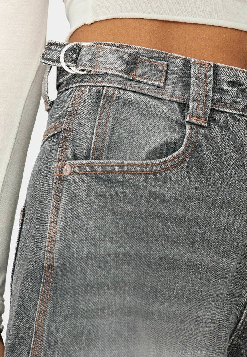 Bershka Bershka WIDE BALLOON CARPENTER - Relaxed fit jeans - grey Neueste Stile