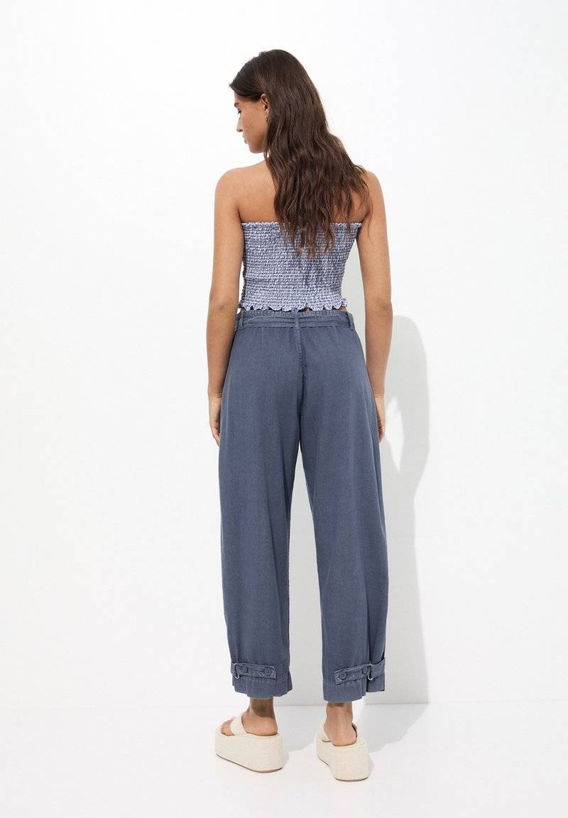 PULL&BEAR PULL&BEAR Trousers - blue Bis zu 65% Rabatt