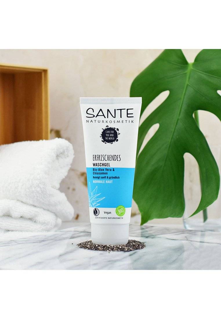 Sante Sante REFRESHING CLEANSING GEL ORGANIC ALOE VERA & CHIA SEEDS - Cleanser im Angebot