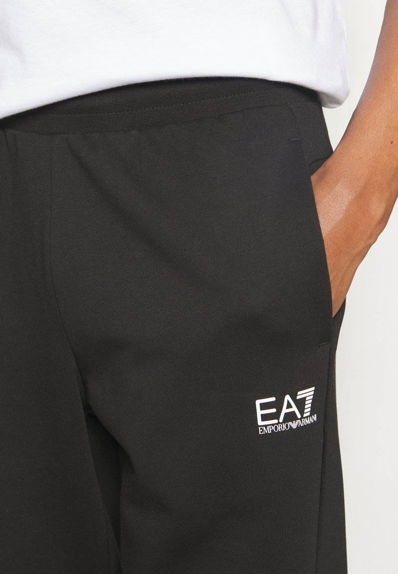 EA7 Emporio Armani EA7 Emporio Armani TRACKSUIT - Tracksuit - nero Black Friday