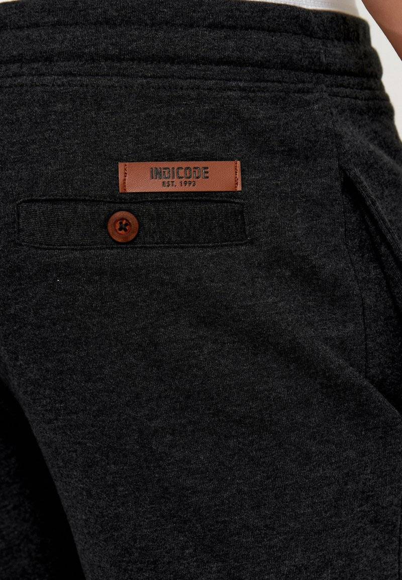 INDICODE JEANS INDICODE JEANS ALDRICH - Shorts - black mix Sonderangebote
