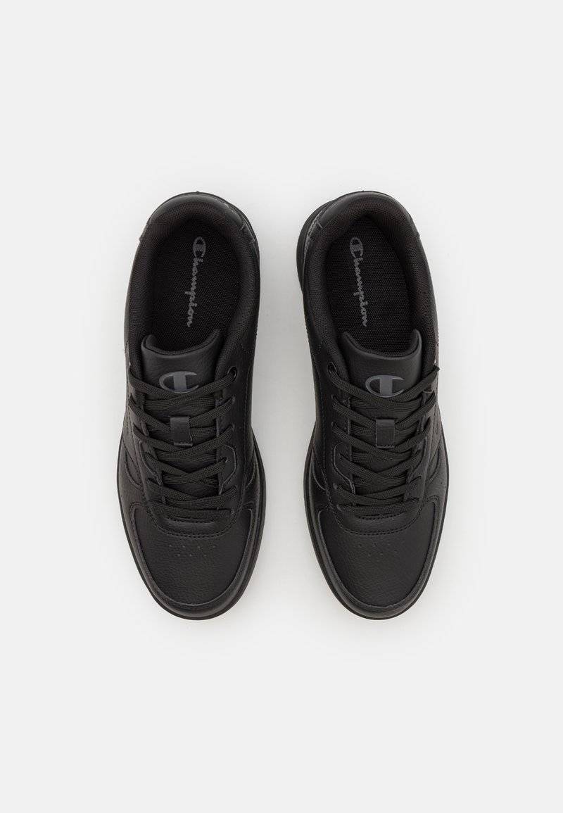 Champion Champion Training shoe - triple black Vatertagsangebot