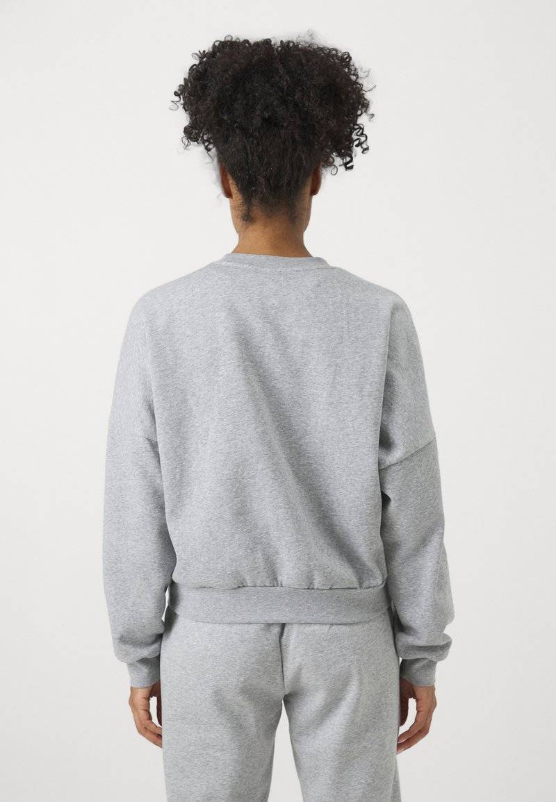 adidas Sportswear adidas Sportswear ESSENTIALS SMALL LOGO FEEL COZY - Sweatshirt Saisonale Angebote