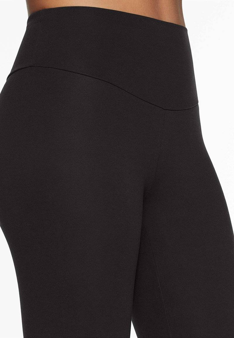 OYSHO OYSHO COMFORTLUX HIGH-RISE  - Leggings - Trousers - black 50% Rabatt mit kostenlosem Versand