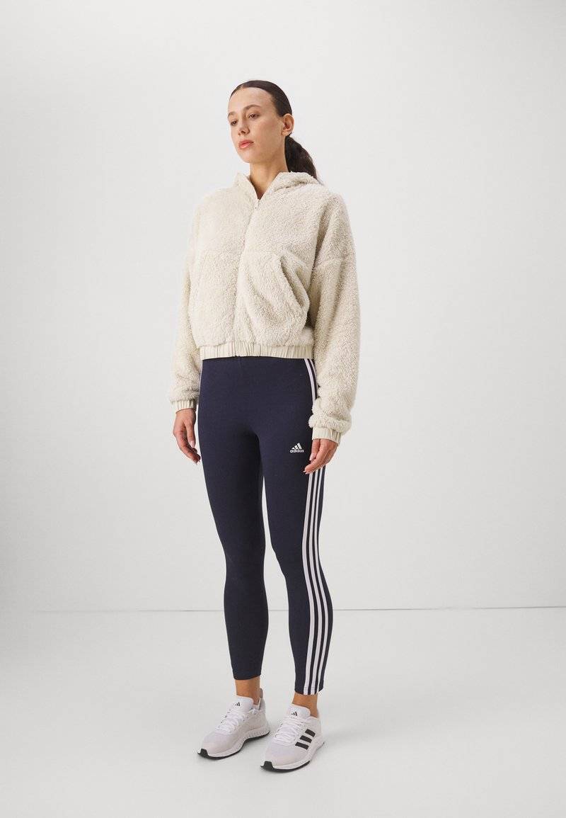 adidas Sportswear adidas Sportswear ESSENTIALS 3 STRIPES HIGH WAISTED - Leggings Clearance-Verkauf