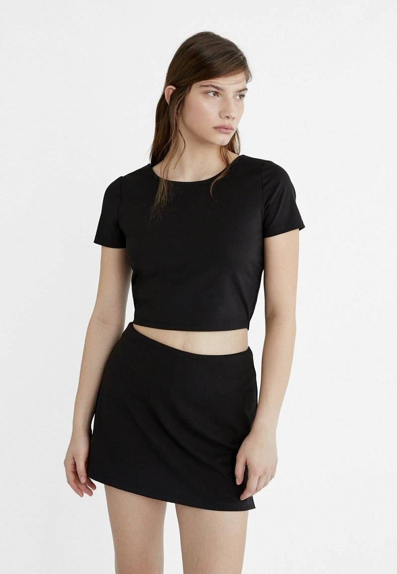 Stradivarius Stradivarius Mini skirt - black Kostenloser Versand international