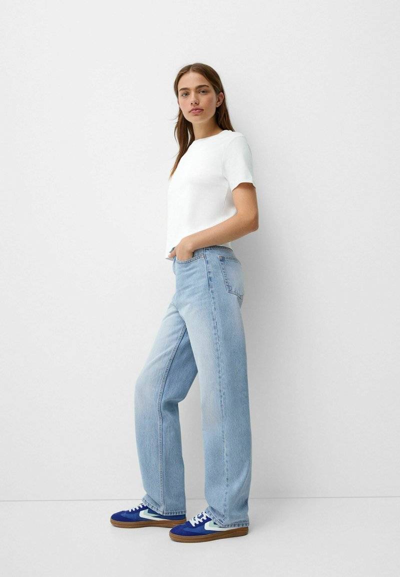 Bershka Bershka MOM - Straight leg jeans Begrenzt auf 3 Tage