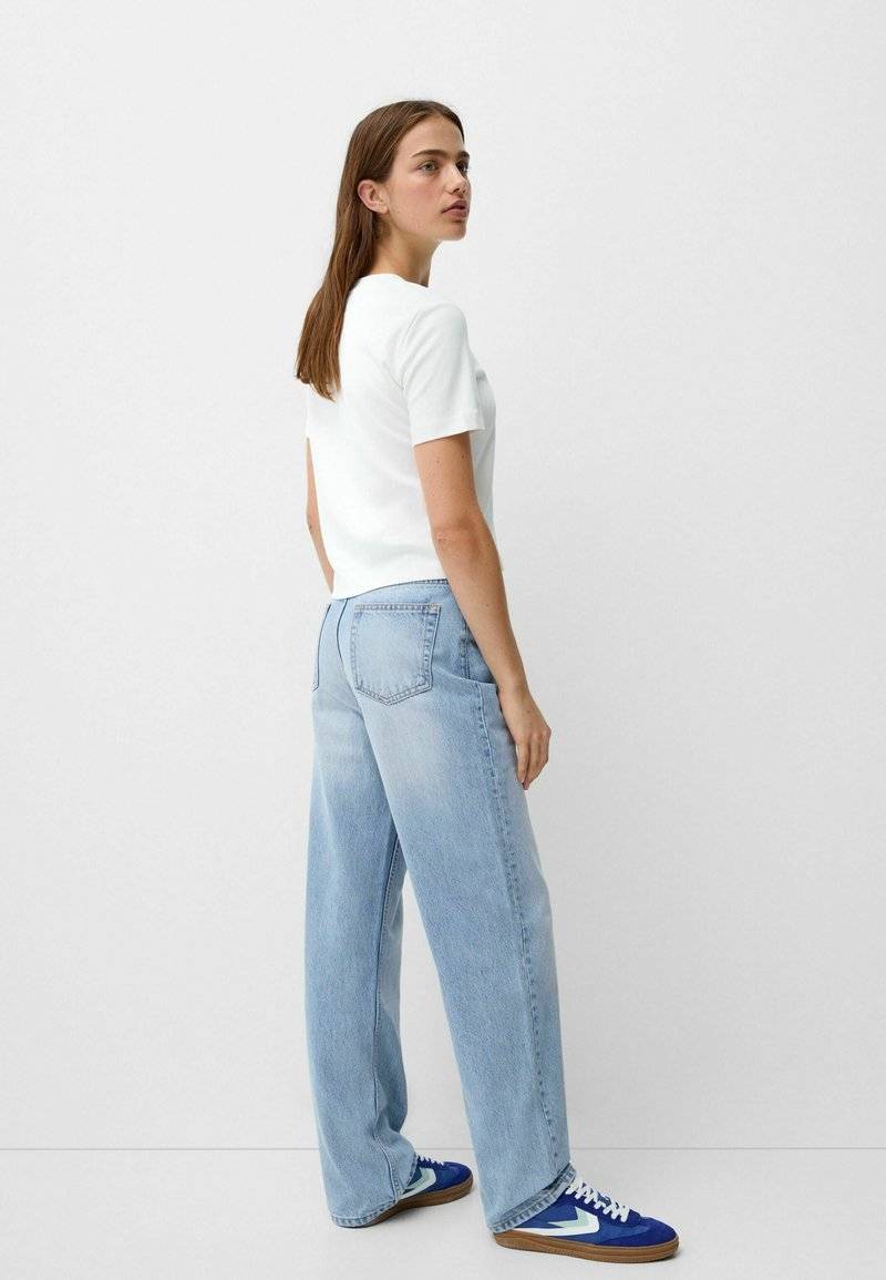 Bershka Bershka MOM - Straight leg jeans Begrenzt auf 3 Tage