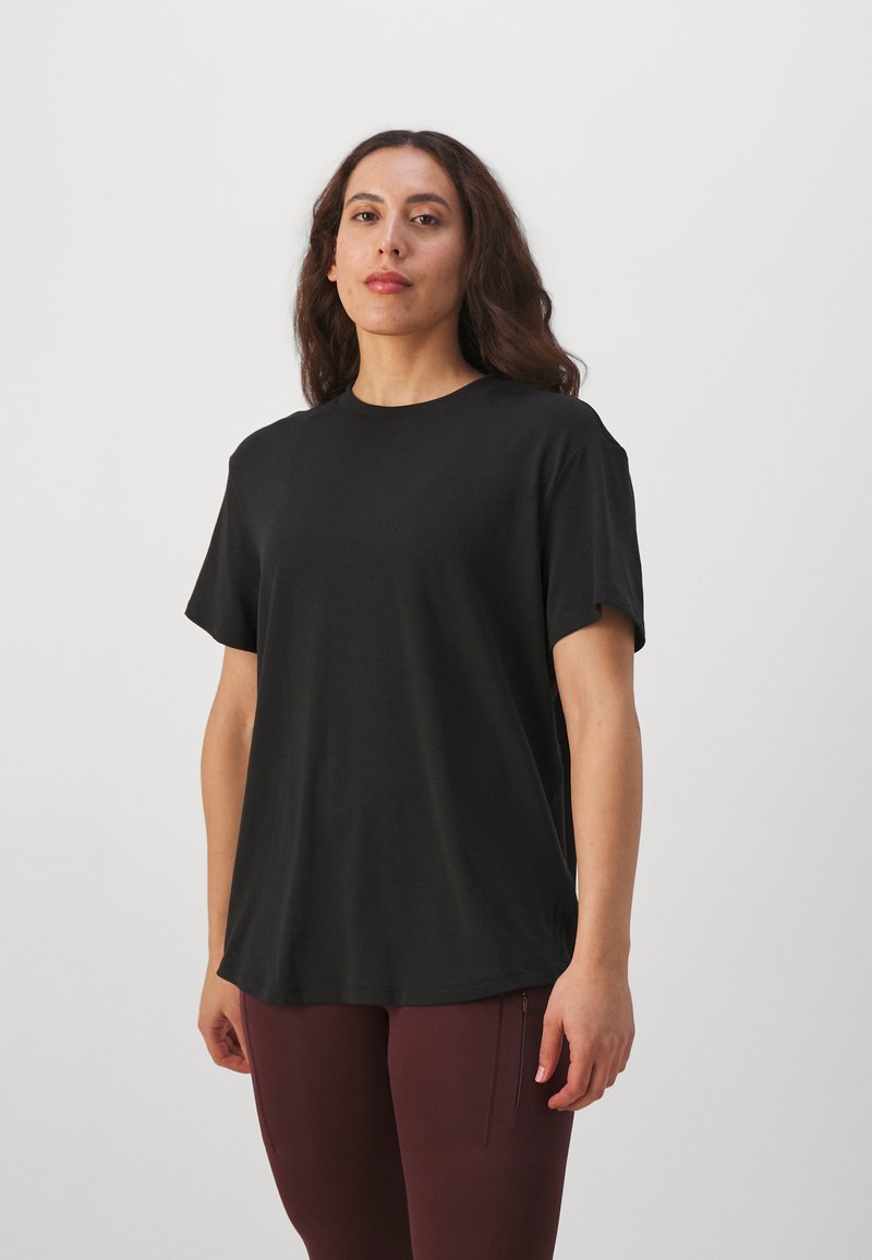 Nike Performance Nike Performance ONE RELAXED TOP - Sports T-shirt - black Rabatt