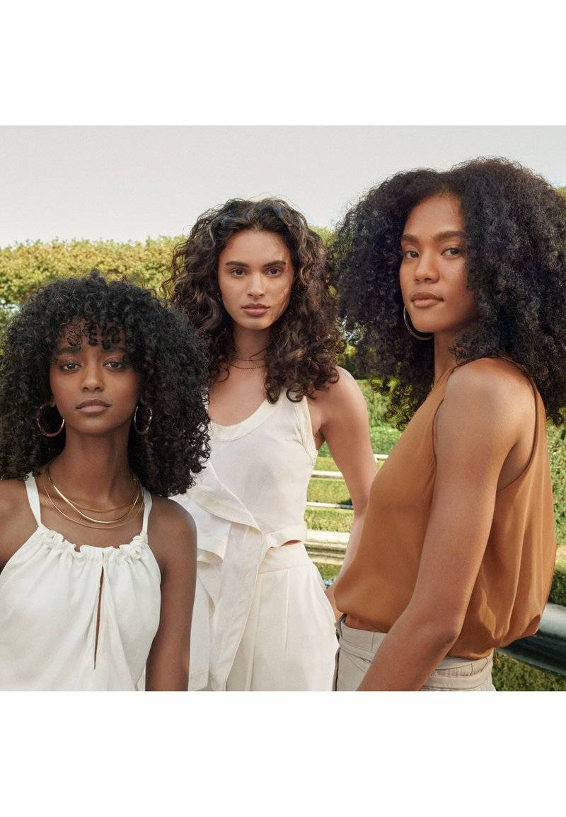 Aveda Aveda BE CURLY ADVANCED™ COIL DEFINER GEL - Hair styling Riesige Ersparnisse