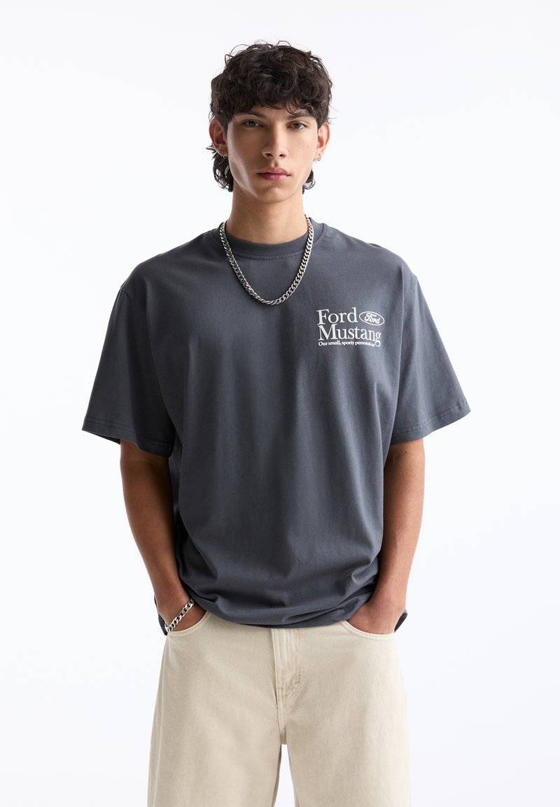 PULL&BEAR PULL&BEAR FORD SHORT SLEEVE - Print T-shirt - grey Preisnachlass
