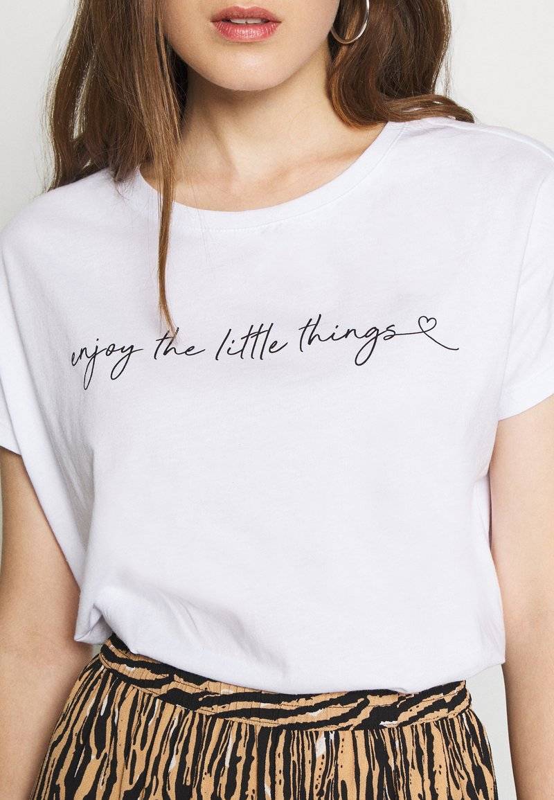 Even&Odd Even&Odd MANDALA ENJOY THE LITTLE THINGS TEE - Print T-shirt - white Top Angebot