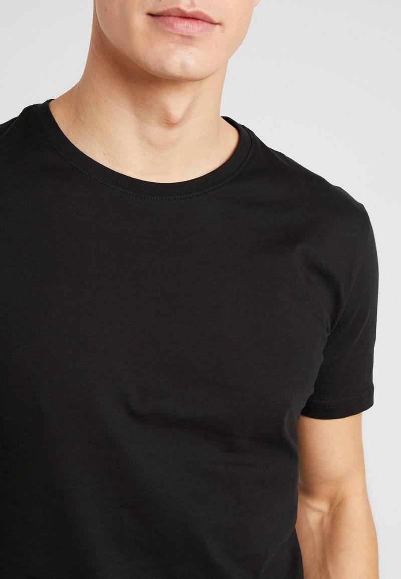 Pier One Pier One 5 PACK - Basic T-shirt - black Neuheiten